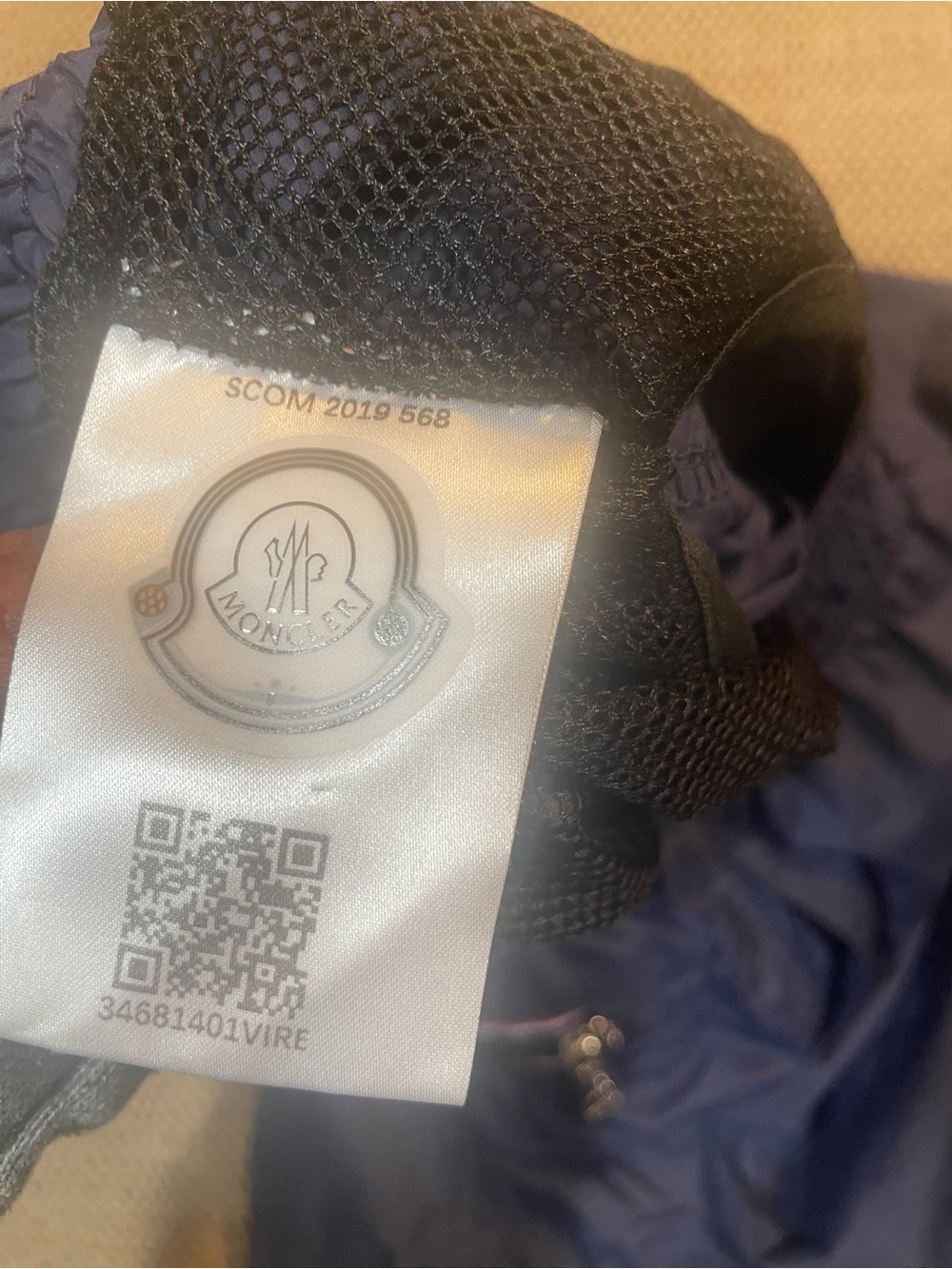 MONCLER SWIM SHORTS - Picture 9 of 11